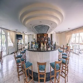 ホテル Porto Iliessa 4*