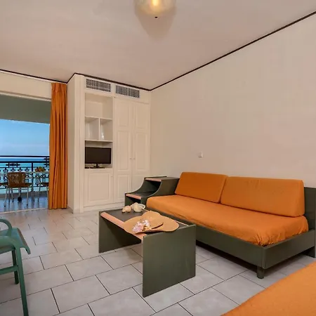 Porto Iliessa ホテル 4*