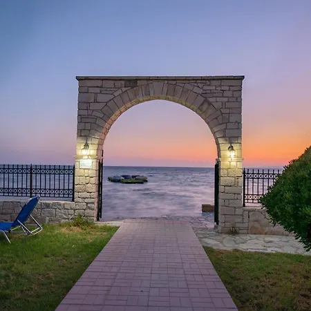 Porto Iliessa ホテル 4*