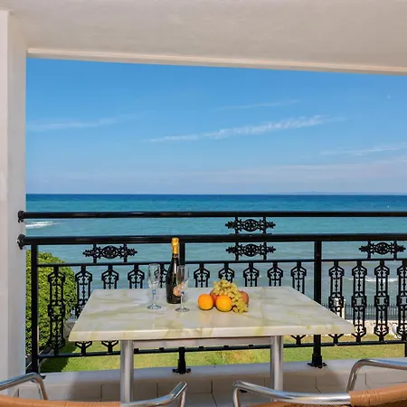 ホテル Porto Iliessa 4*